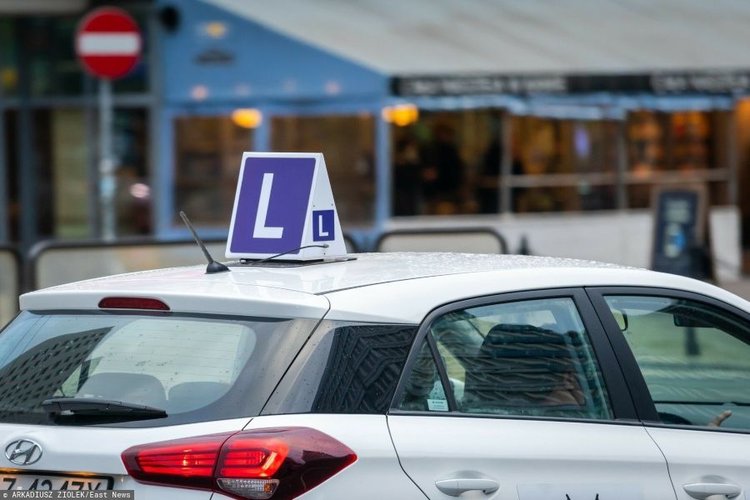 Nowelizacja ustawy o ruchu drogowym podpisana. Egzaminy na prawo jazdy będą droższe