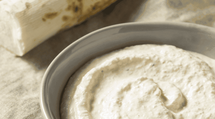 Sos chrzanowy do mięsa - przepis krok po kroku