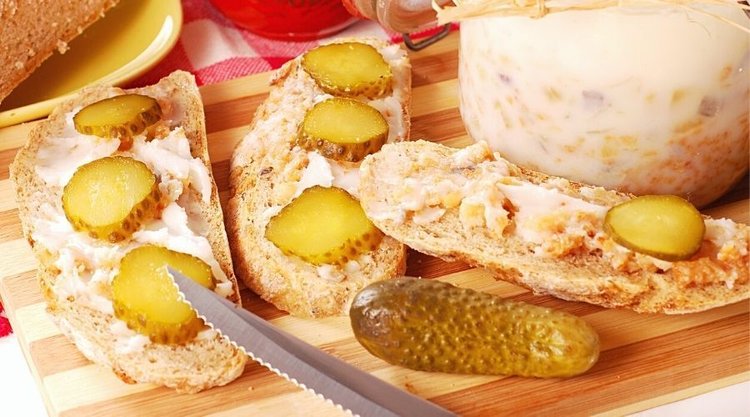 Absolutnie zachwycający, domowy smalczyk z gruszką