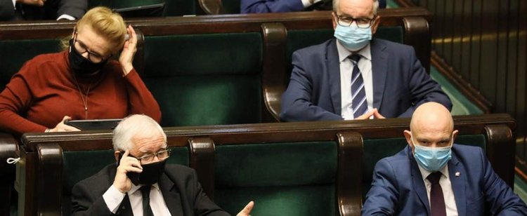 Sondaż, jakiego jeszcze nie było. 47,3 proc. twierdzi, że koalicja rozpadnie się przed końcem kadencji