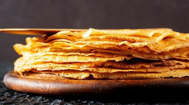Prosty przepis na delikatne i cienkie naleśniki