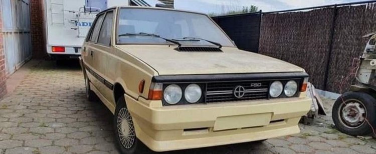 Polski cud motoryzacyjny w Belgii. Cztery fabrycznie nowe Polonezy czekały na kupno 3 dekady