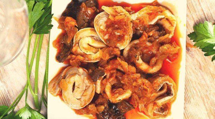 Prosty przepis na pyszne śledzie po myśliwsku