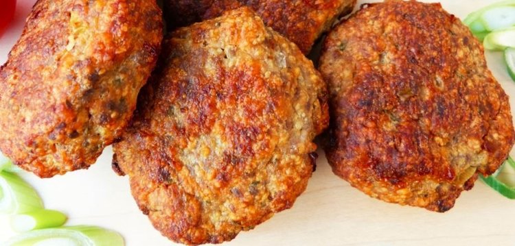 Pieczone kotlety mielone z indyka - przepis na wyśmienite danie