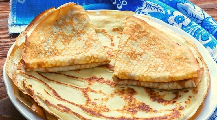 Przepis na delikatne naleśniki na jogurcie