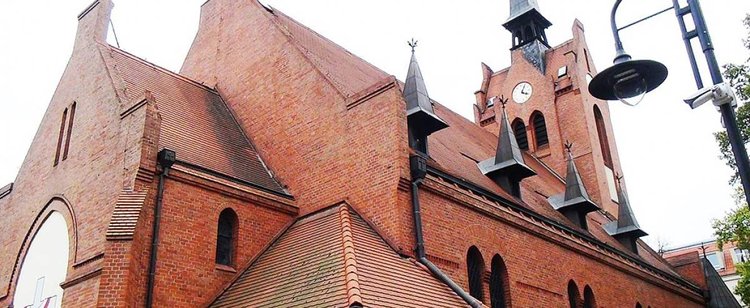 Obrzuciła kościół jajkami. Teraz grożą jej 2 lata więzienia