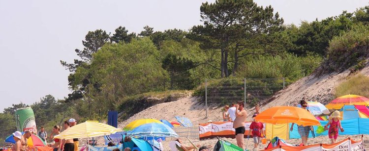 Nad morzem groźny nie tylko koronawirus. Wielu Polaków wciąż nie zdaje sobie sprawy