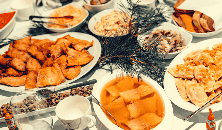 Nikt nie robi ryby po grecku tak jak babcia Ewa. Przepis bije na głowę patenty celebrytów