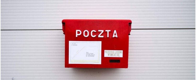 Poczta Polska rezygnuje z opłat znaczkami. Firma zapowiedziała istotne zmiany