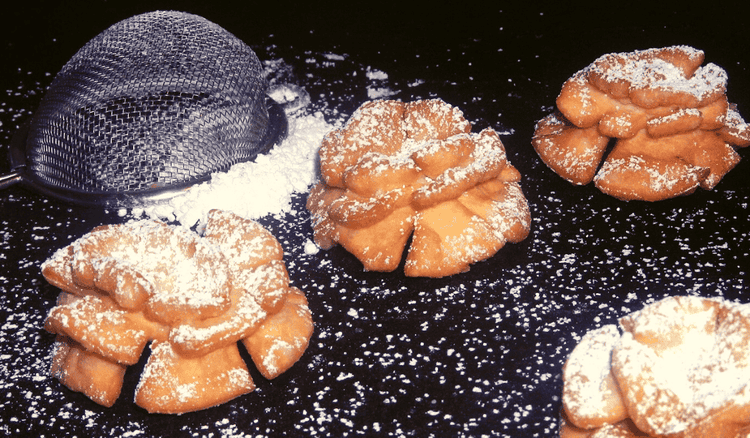 Elegantsze niż pączki i faworki. Róże karnawałowe zachwycają wyglądem i smakiem