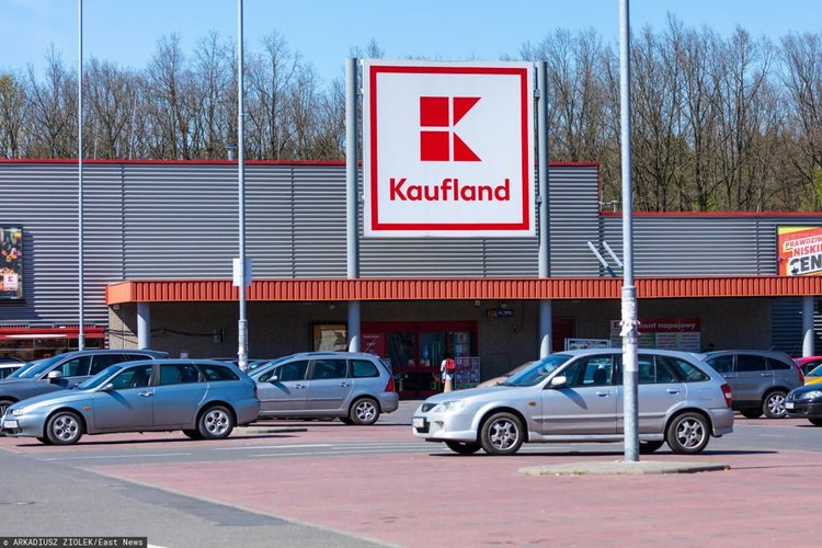 Masło już dawno nie było tak tanie. Kaufland zdecydowanie prześcignął inne sklepy