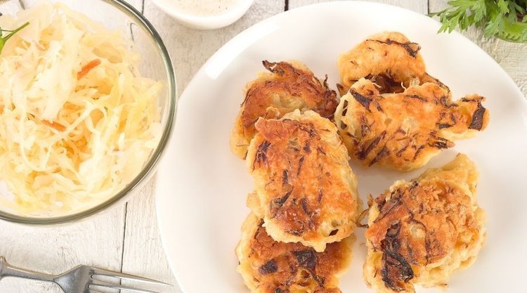 Fuczki, czyli placki z kiszonej kapusty