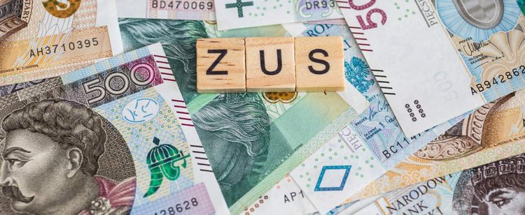 ZUS do północy przyjmuje wnioski o umorzenie składek. Później szansa przepadnie