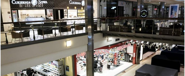 Niejedno centrum handlowe opustoszało. Upadło już 1,5 tys. sklepów