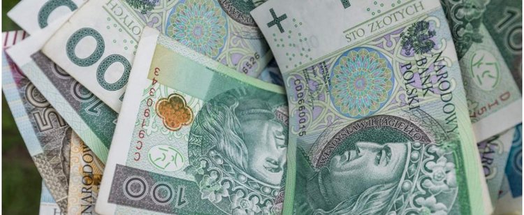 Na świadczenie resort wydał już 840 mln zł. Jeszcze 2 mln Polaków ma prawo dostać, może tobie też się należy