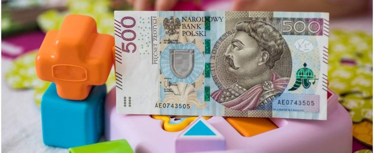 Część beneficjentów bez 500 plus? Przeważająca większość chce kontrowersyjnego rozwiązania