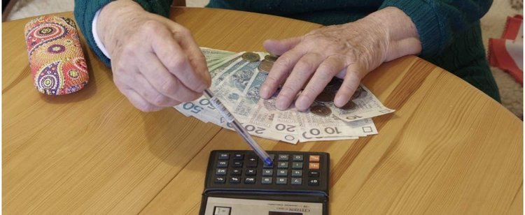 Emerytura może zostać zawieszona. Od 1 marca obowiązuje limit 7095,40 zł