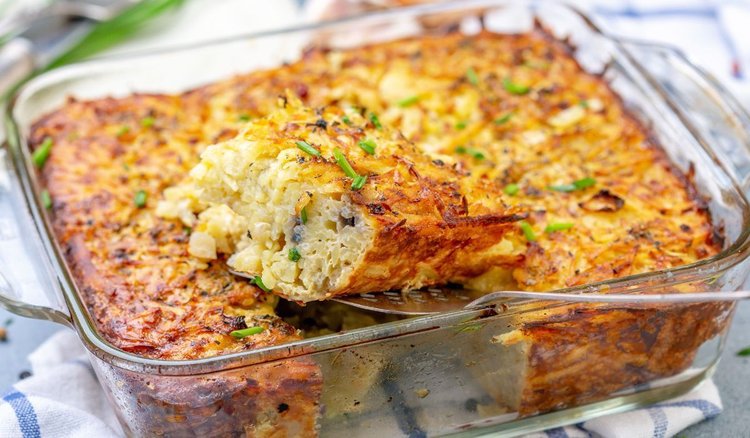 Obłędna babka ziemniaczana z cukinią. Letnia wersja kulinarnego klasyka