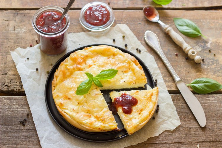 Quiche z kurkami i serem: placek dla seromaniaków