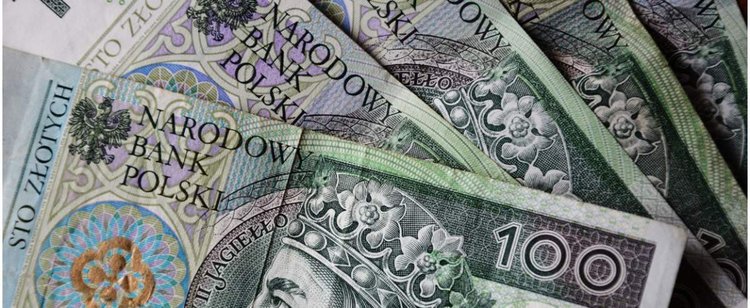 Dzięki sprytnej decyzji mamy trzynaste emerytury? Historyczne rekordy pozwoliłyby sfinansowań jeszcze więcej