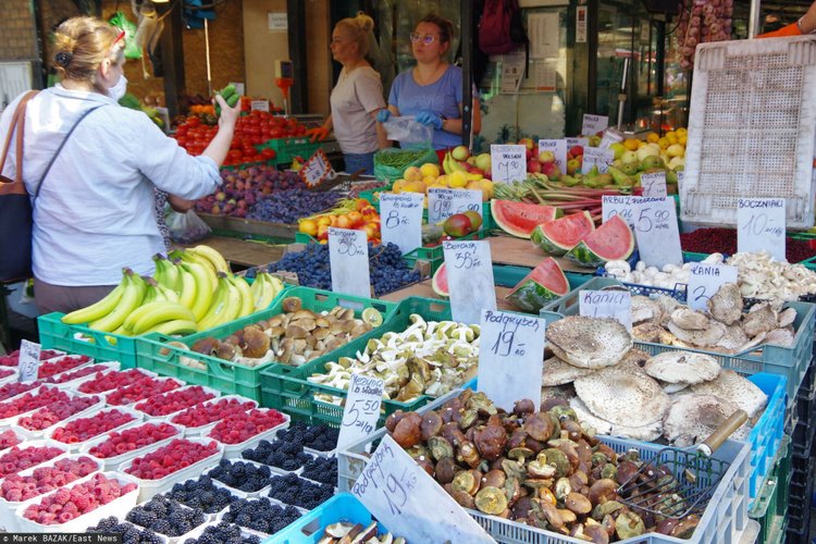 Ceny w warzywniakach potrafią zadziwić. To efekt wielu czynników