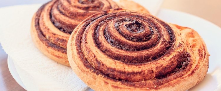 Słodkie bułeczki cynamonowe, czyli cinnamon rolls