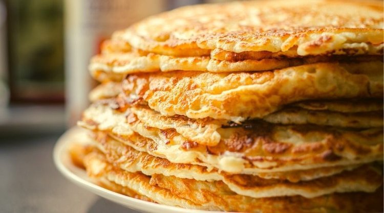 Mięciutkie i aromatyczne budyniowe naleśniki 