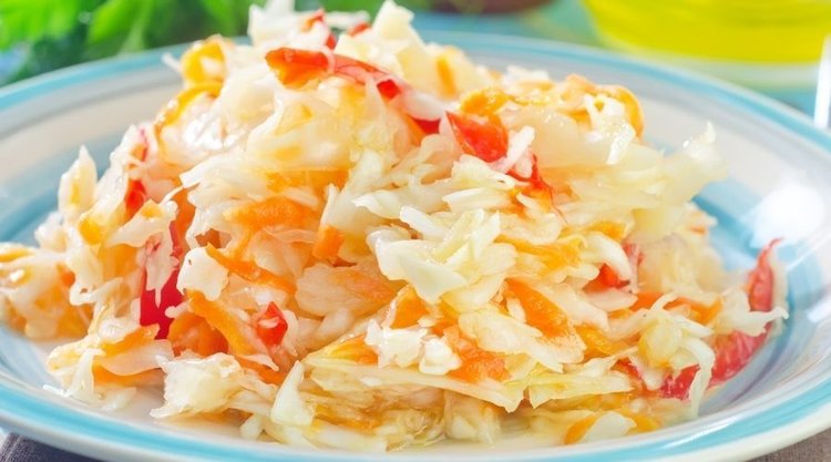 Kapuściana surówka w słodko-kwaśnej zalewie lepsza niż w chińskiej restauracji