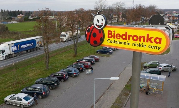 UOKiK ukarał firmę zarządzającą parkingami Aldi i Biedronki. Klienci mieli bilety, a i tak byli karani 