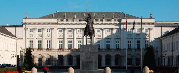 Wybory się nie odbyły, ale zostały faktury na 68 896 820 zł. Poczta już zdążyła wypłacić 26,5 mln zł