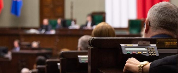 Ustawa covidowa jak koń trojański. Rząd chce po cichu wprowadzić nowy podatek