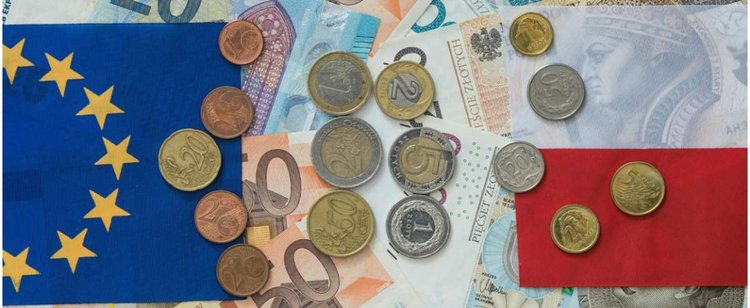 Zagraniczne media bez litości o polityce Polski wobec budżetu UE. Warszawa przecenia szanse
