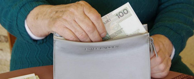 ZUS przypomina: dodatkowy zasiłek opiekuńczy do 28 lutego