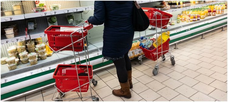 Aldi o krok przed konkurencją. Po wycofaniu jaj z chowu klatkowego przyszła pora na mięso