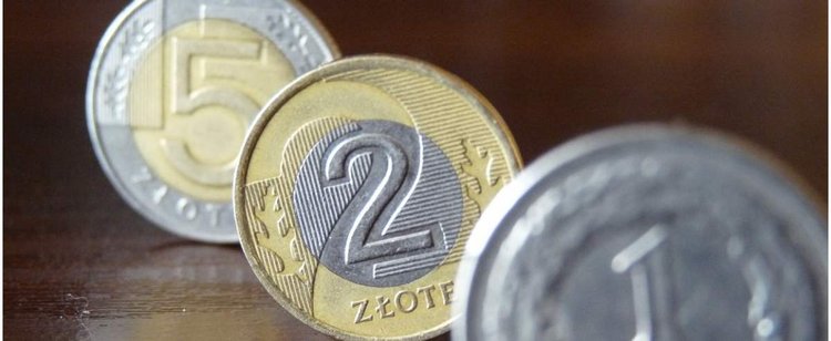 Duży polski bank w poważnych tarapatach. Co dalej z klientami?