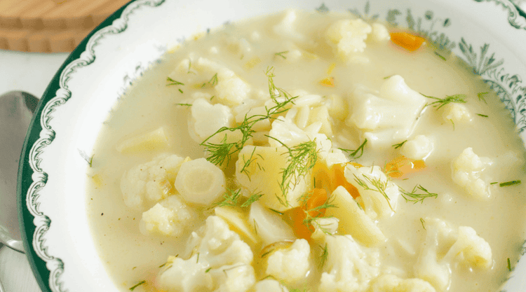 Zupa kalafiorowa z ziemniakami 