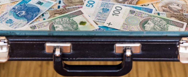 Dodatkowe prawie 13 tys. zł do emerytury już pewne. Jest podpis prezydenta, zyska ponad 70 tys. osób