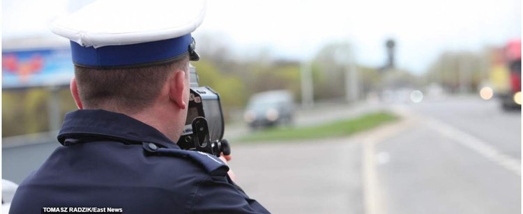 Gnał 155 km/h w terenie zabudowanym. Policjantom podał niewiarygodny powód