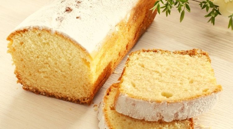 Ciasto drożdżowe bez jajek, mleka i masła 