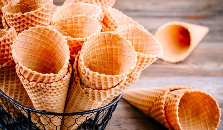 Prosty patent na domowe wafle do lodów. Maślany smak zachwyci nie tylko dzieci