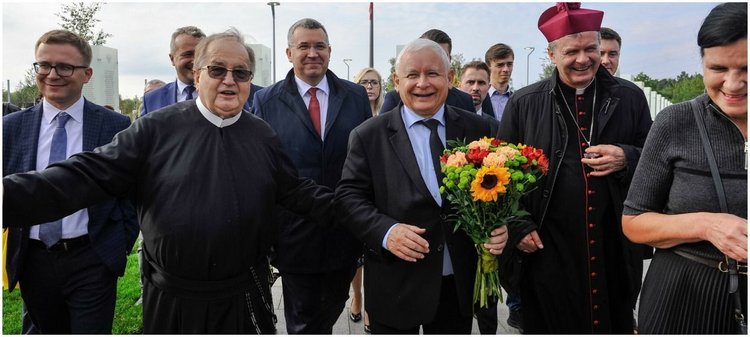 Prawie 6 mln zł. Tyle otrzymał nadawca TV Trwam od rządu PiS