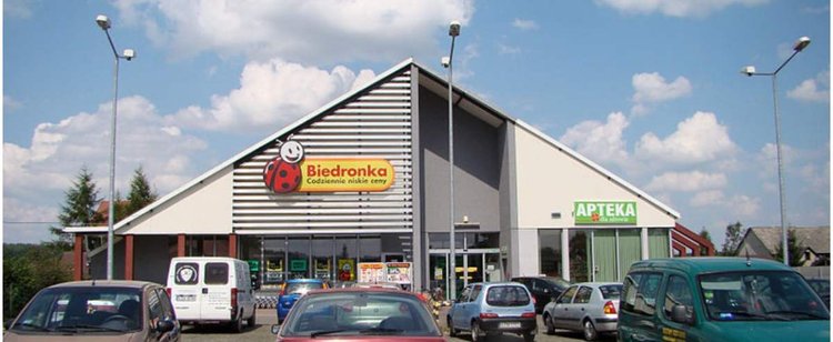 Biedronka zmienia godziny otwarcia na koniec roku. Nie tylko w Sylwestra