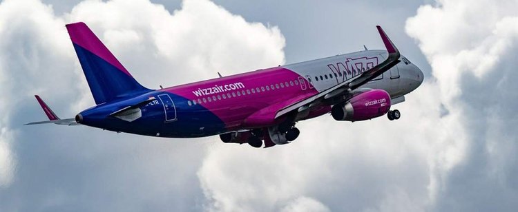 Pandemia w pełni, a Wizz Air przedstawia wielkie plany. Otworzy więcej połączeń z Polski