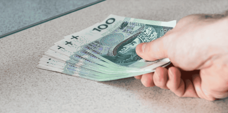 Artur Soboń o 500 plus. Rząd rozważa różne scenariusze