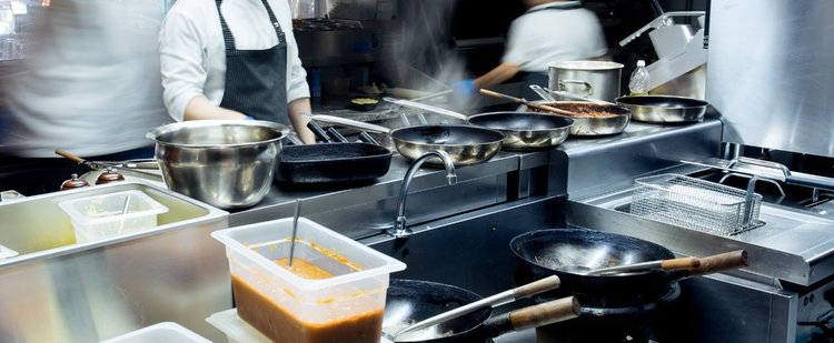 Czy restauracje zostaną otworzone wcześniej niż planowano?