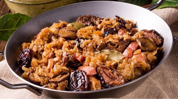 Jak zrobić idealny wielkanocny bigos? Pamiętaj o kluczowych zasadach