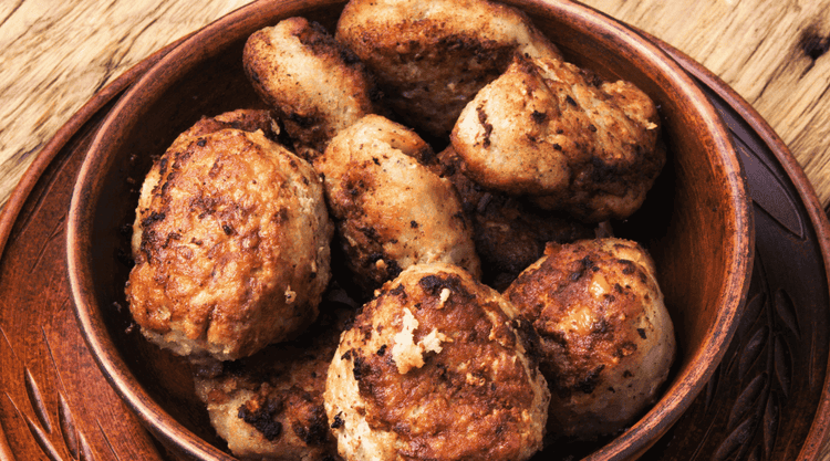 Kotlet z mięsa wołowego. Przepis krok po kroku