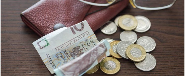 Emerytury stażowe wracają. Po zmianach świadczenie już przed 60. urodzinami, ale jest warunek