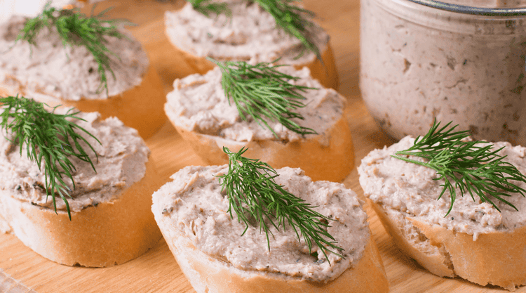 Intensywna i aromatyczna pasta kanapkowa z kiszonej kapusty
