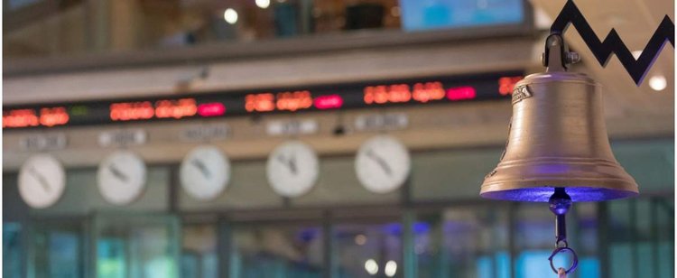 Kursy walut: Wyborczy rollercoaster, złoty łapie oddech